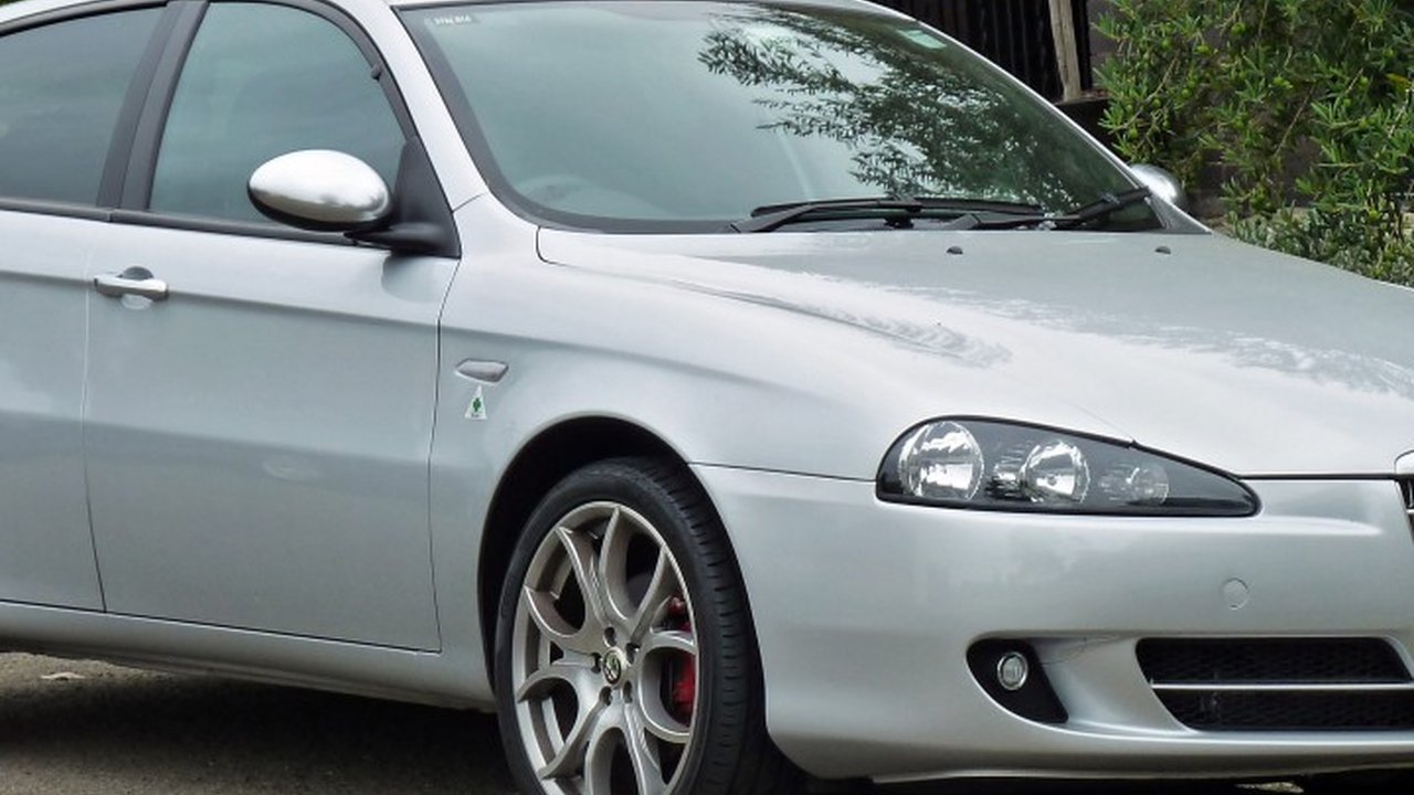 Alfa Romeo 147 3-doors 2.0 i 16V T.Spark (150 Hp) teknik özellikler ve yakıt tüketimi Alfa Romeo 147 3-doors 2.0 i 16V T.Spark (150 Hp) teknik özellikler ve yakıt tüketimi