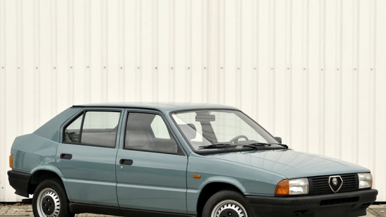 Alfa Romeo 33 (905) 1.3 (905.A1A,905.A1C,905.A1D,9 (86 Hp) teknik özellikler ve yakıt tüketimi Alfa Romeo 33 (905) 1.3 (905.A1A,905.A1C,905.A1D,9 (86 Hp) teknik özellikler ve yakıt tüketimi