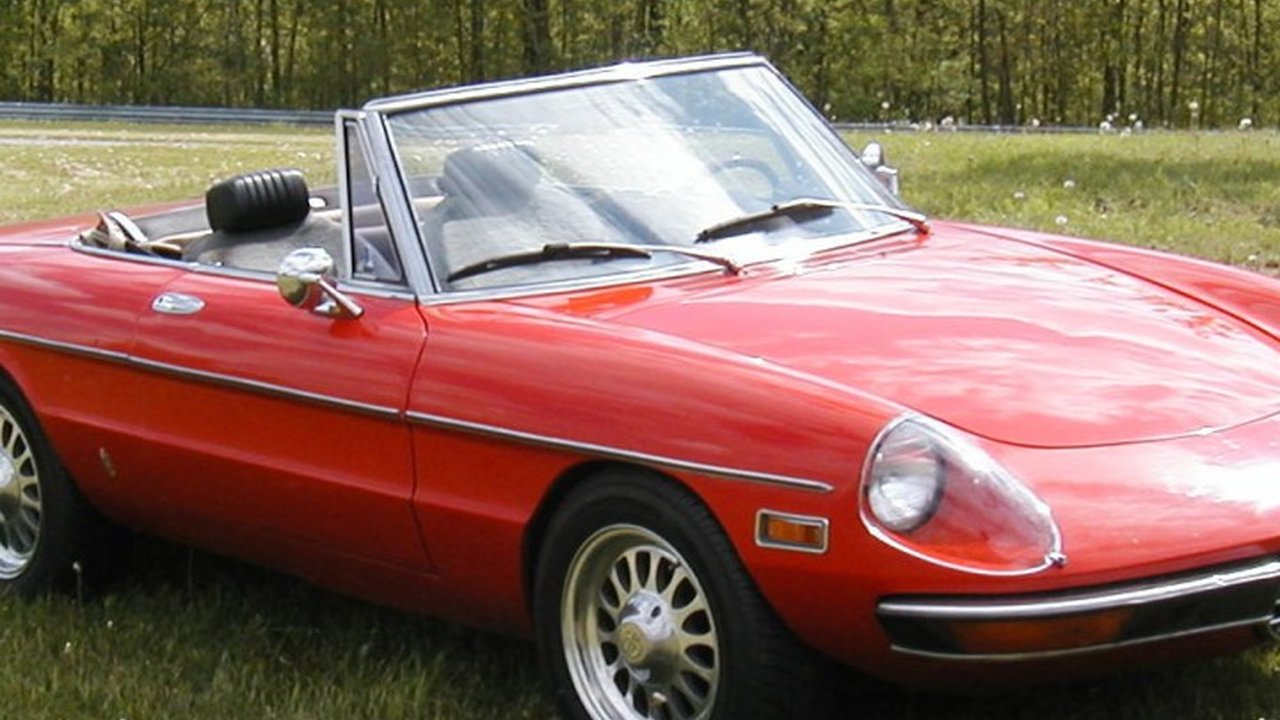 Alfa Romeo Spider (105) 2000 (105) (131 Hp) teknik özellikler ve yakıt tüketimi Alfa Romeo Spider (105) 2000 (105) (131 Hp) teknik özellikler ve yakıt tüketimi