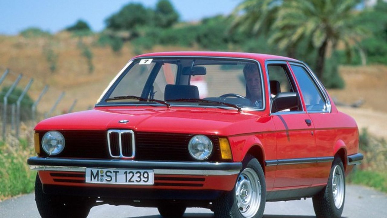 BMW 3er (E21) 316 (90 Hp) teknik özellikler ve yakıt tüketimi BMW 3er (E21) 316 (90 Hp) teknik özellikler ve yakıt tüketimi
